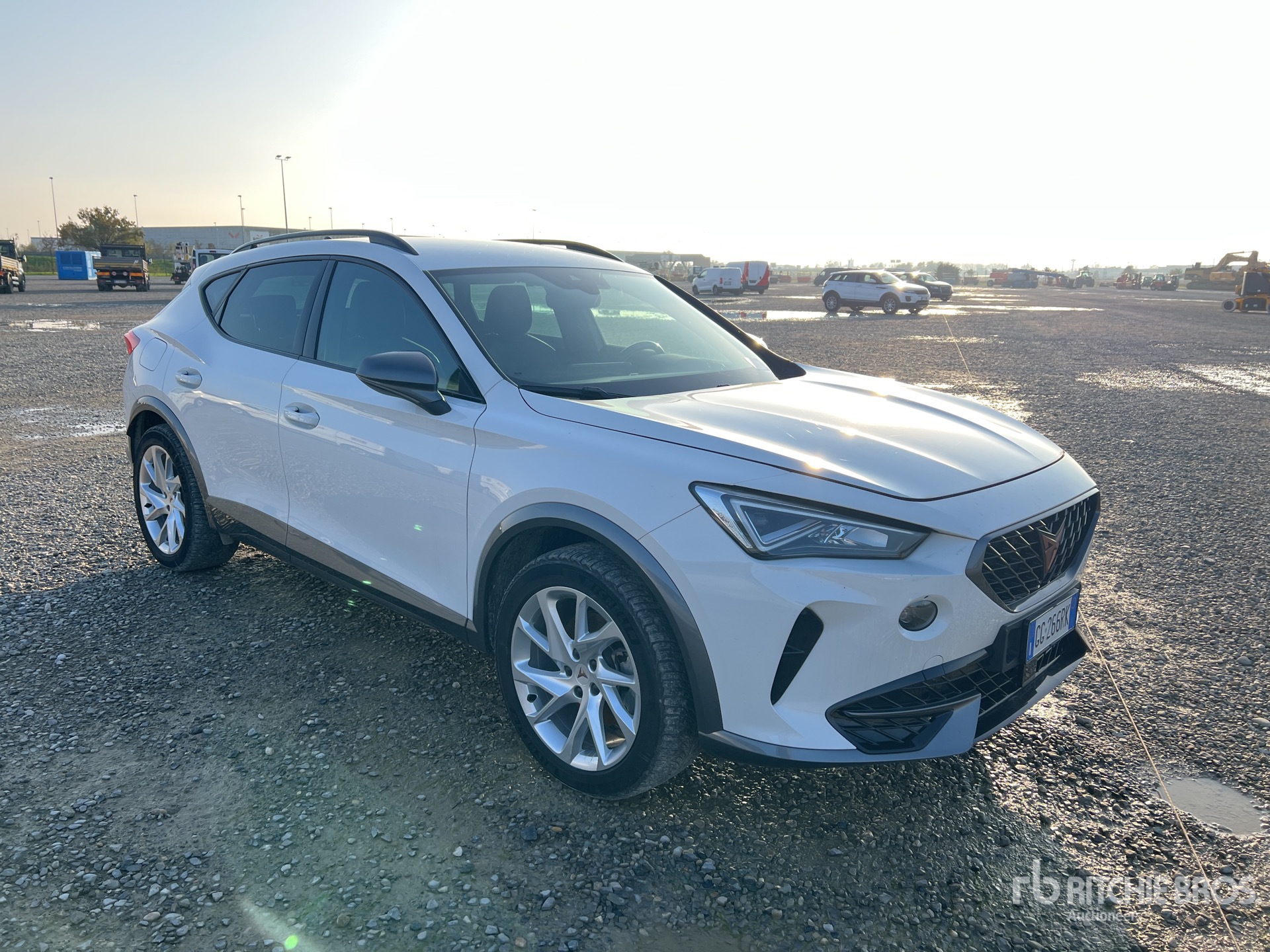 General Appearance with Foto, angolo anteriore destro