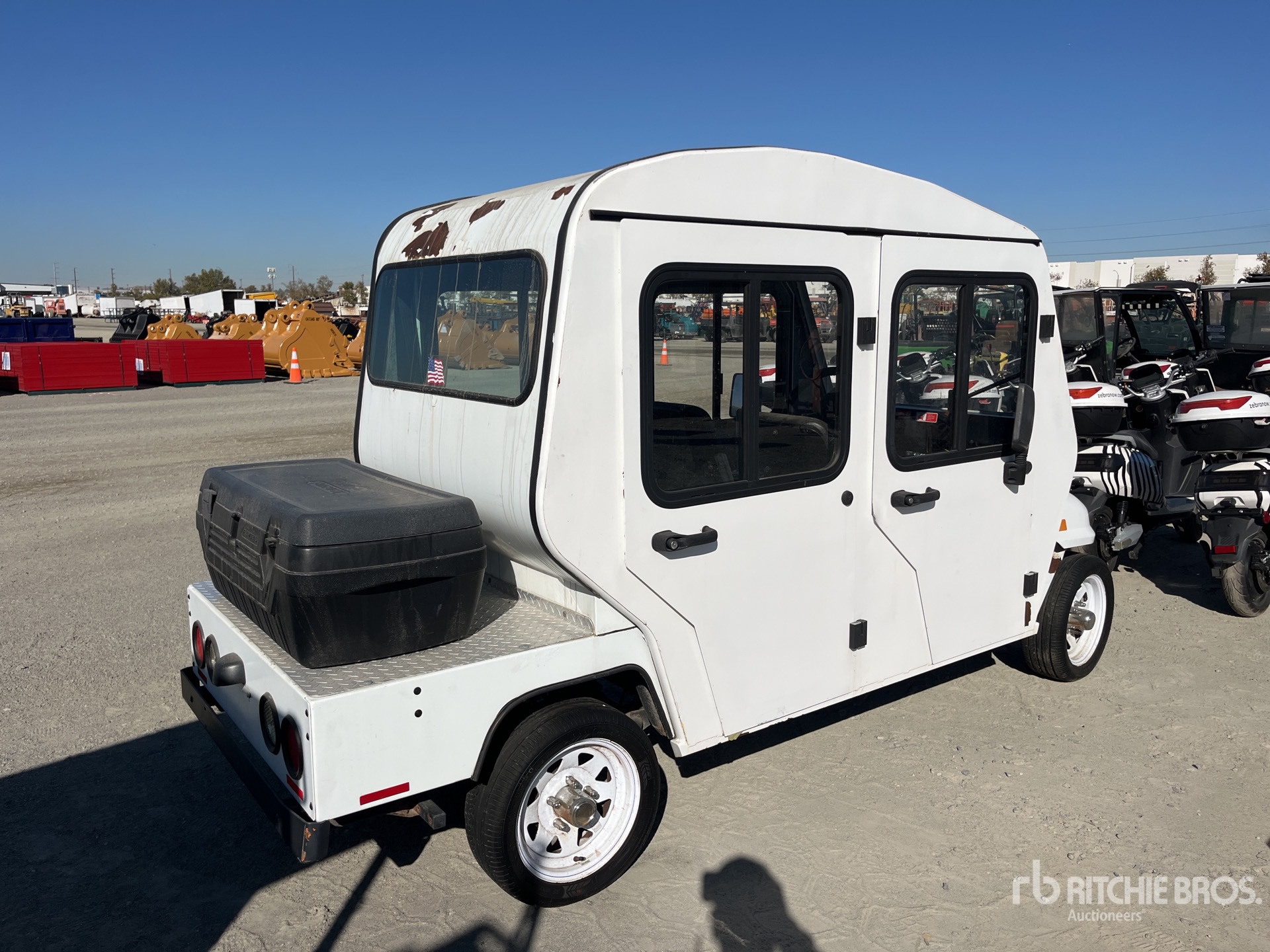 General Appearance with Picture, Right Rear Corner