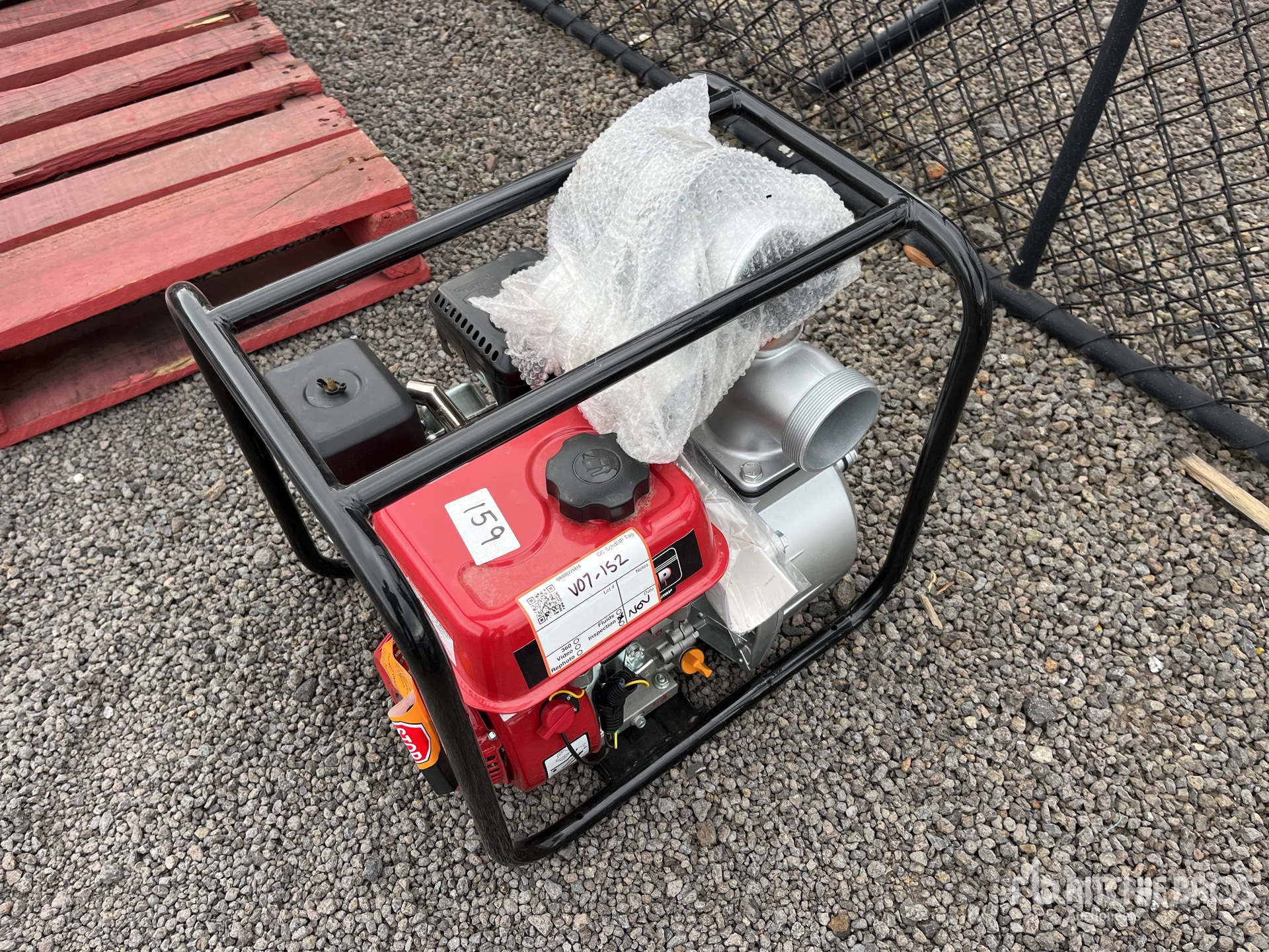 General Appearance with Picture, Right Front Corner