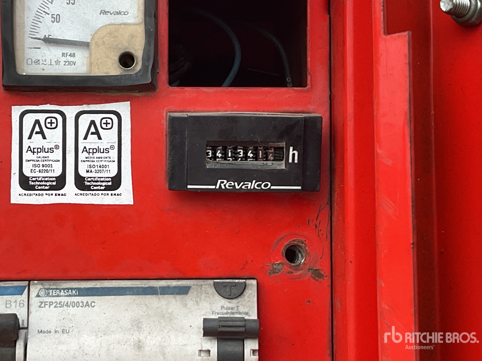 General Appearance with Hour Meter / Odometer