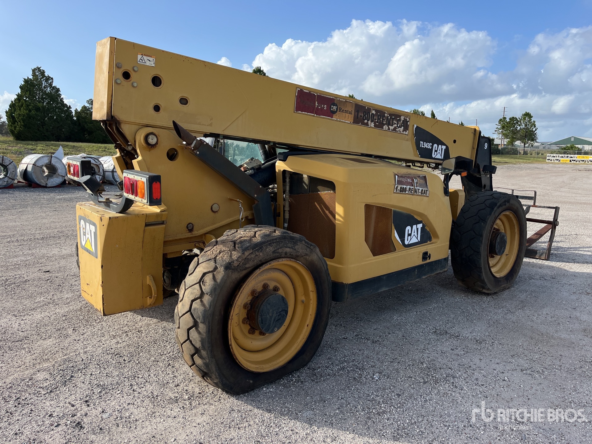 General Appearance with Foto, angolo anteriore sinistro