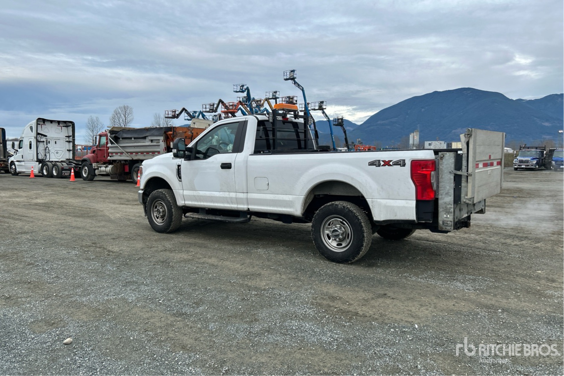 General Appearance with Picture, Left Rear Corner