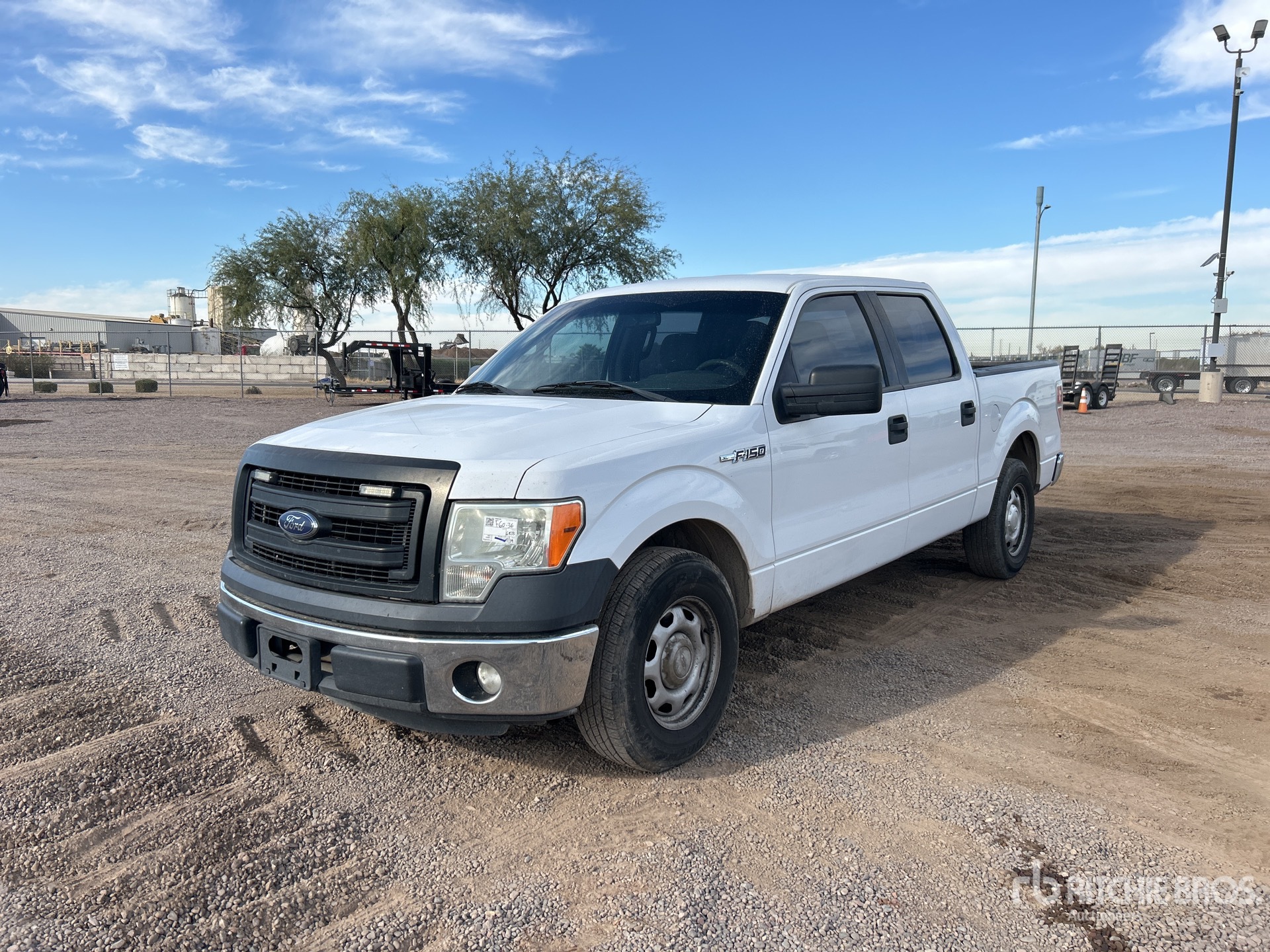 General Appearance with Imagen: esquina delantera izquierda