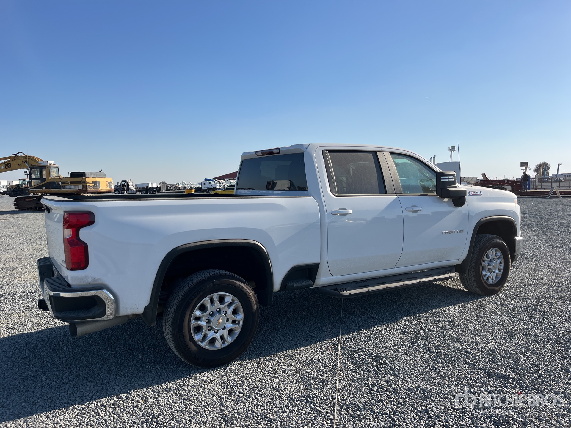 General Appearance with Foto, angolo anteriore sinistro