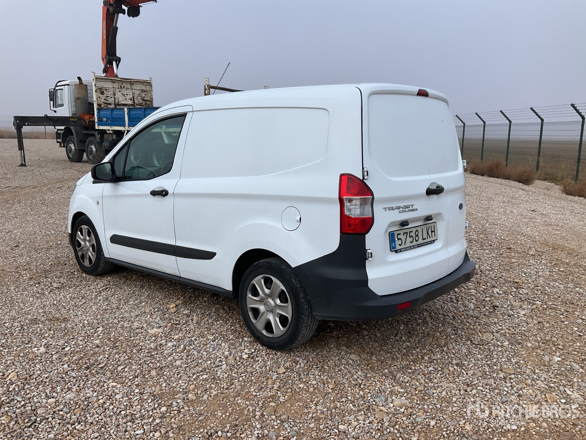 General Appearance with Imagen: esquina trasera izquierda