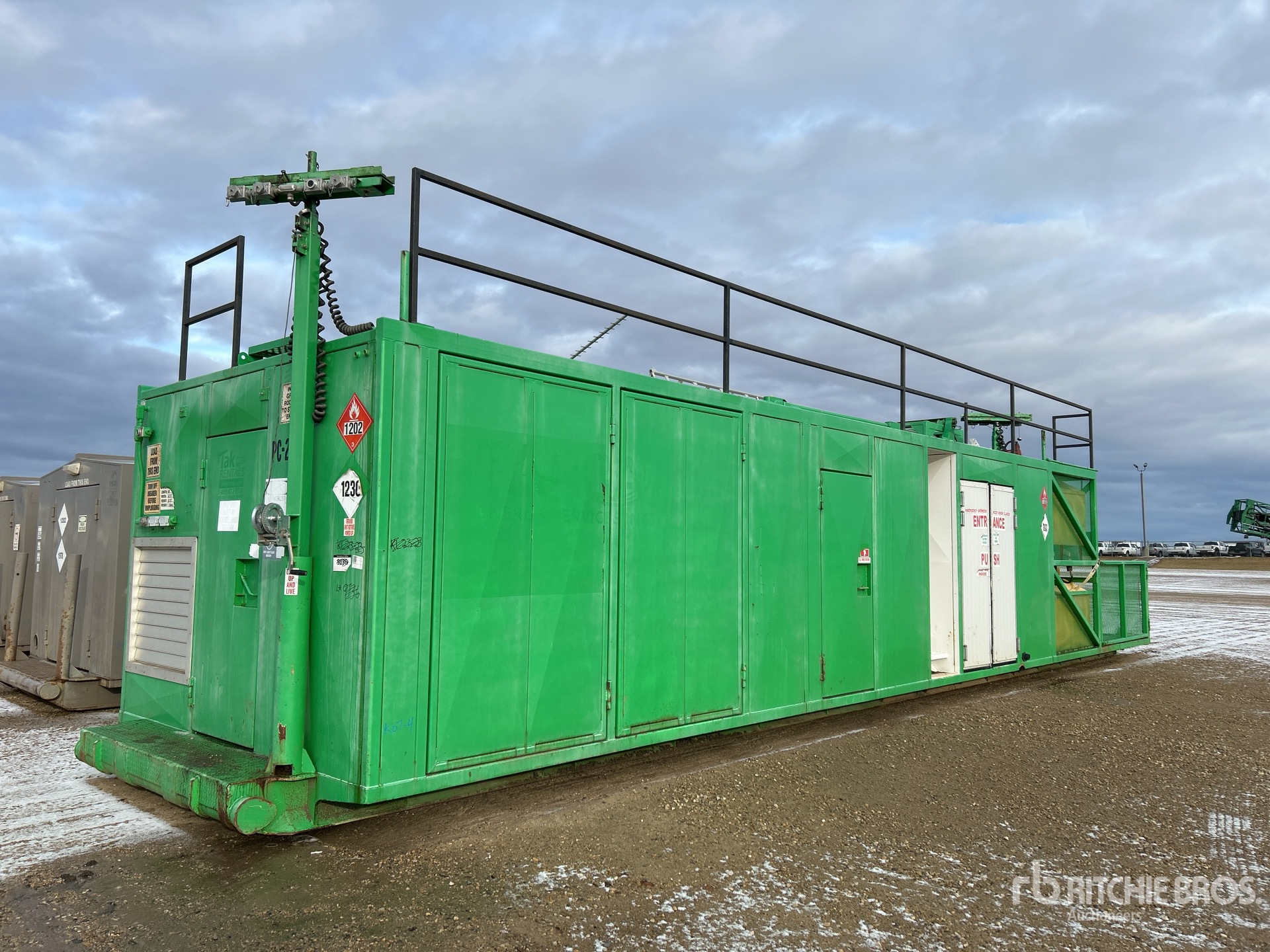 General Appearance with Picture, Left Front Corner