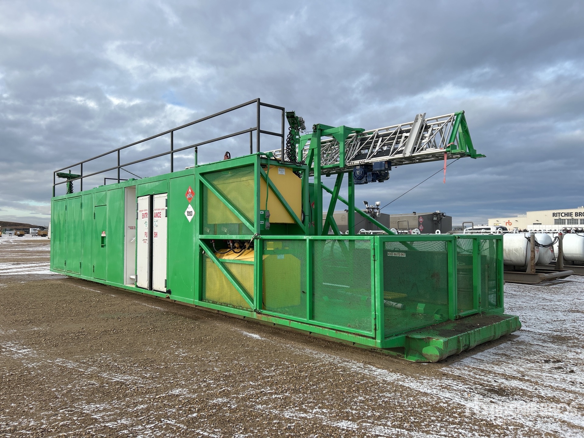 General Appearance with Picture, Right Front Corner