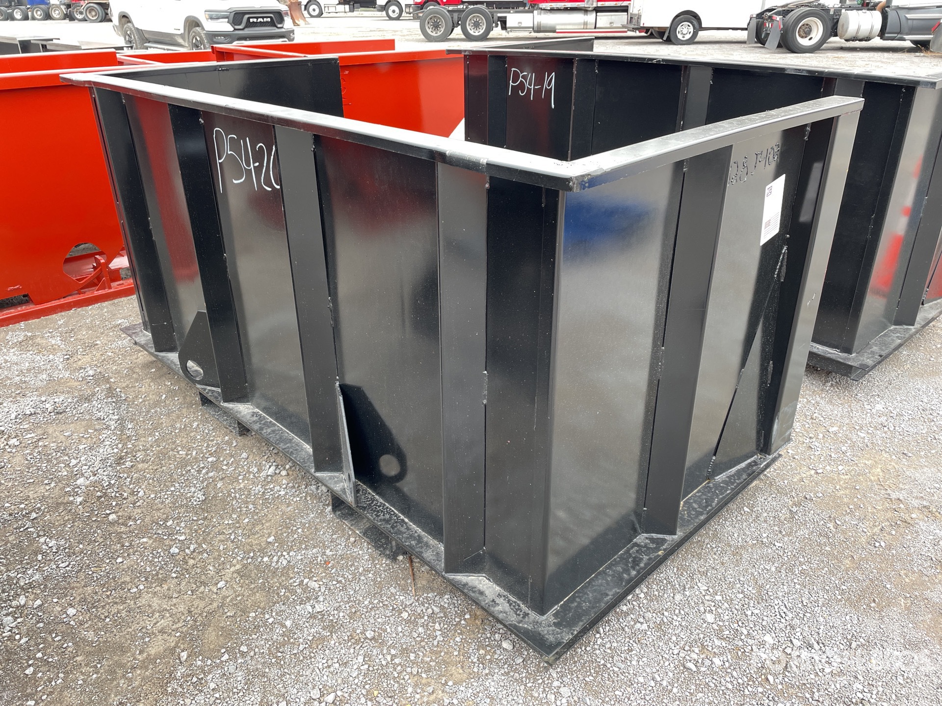 Kit Containers 4 cyd Waste Container | Ritchie Bros. Auctioneers