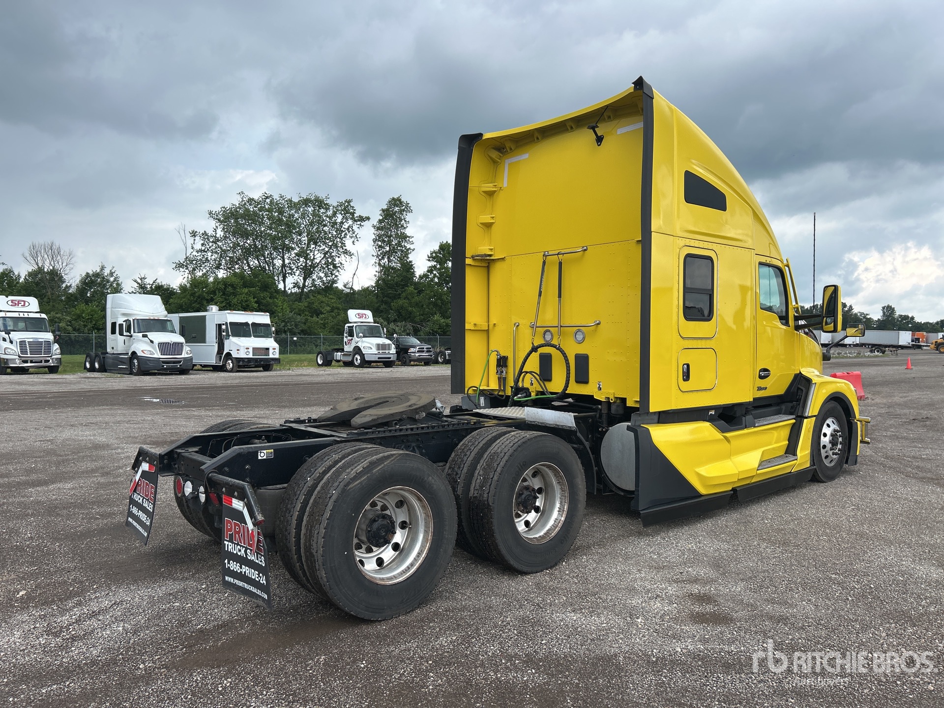 General Appearance with Picture, Right Rear Corner