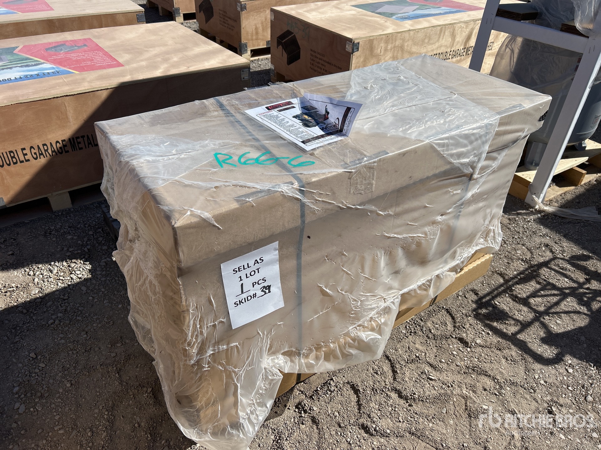 General Appearance with Picture, Right Front Corner