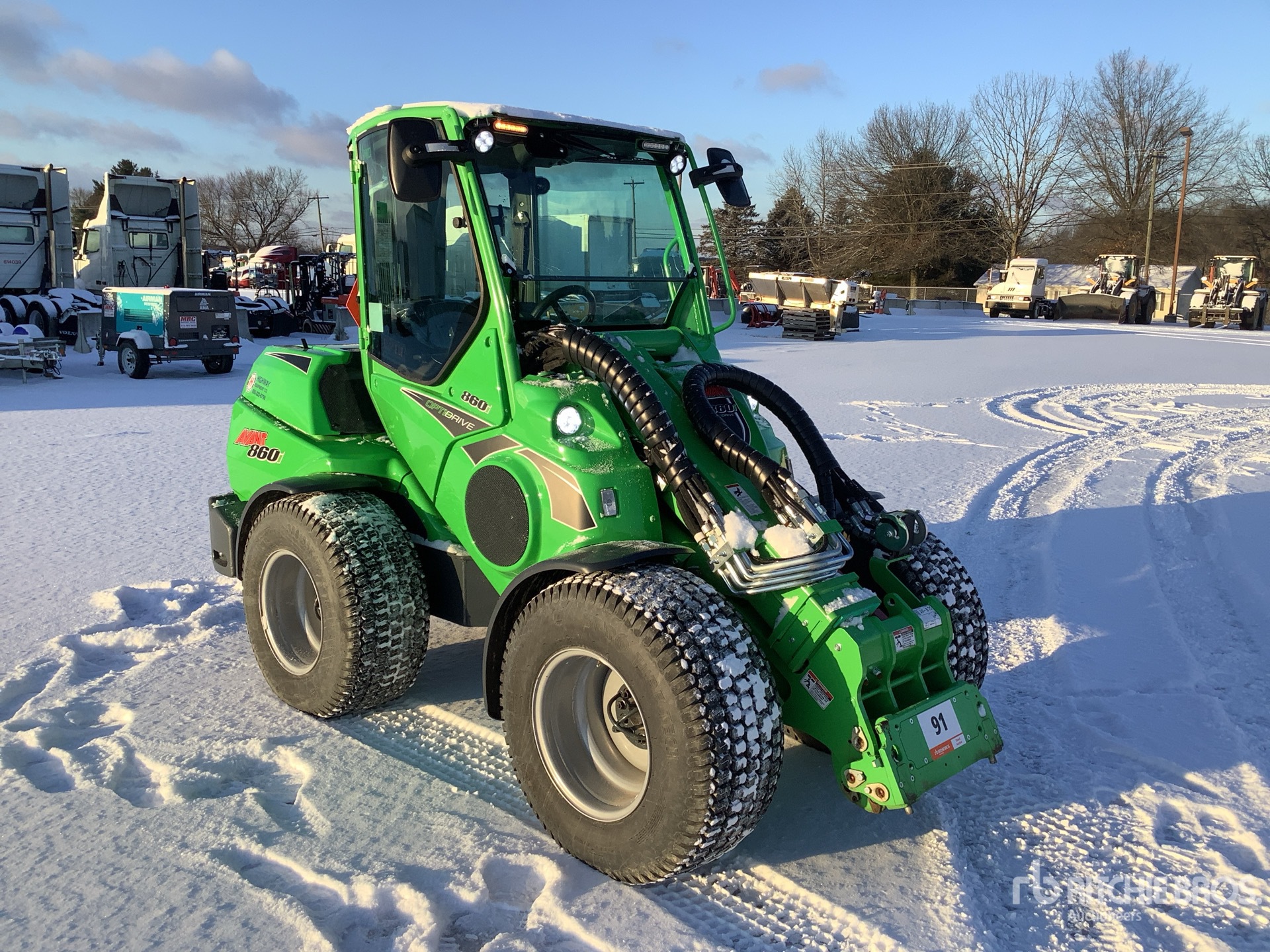 General Appearance with Picture, Right Front Corner