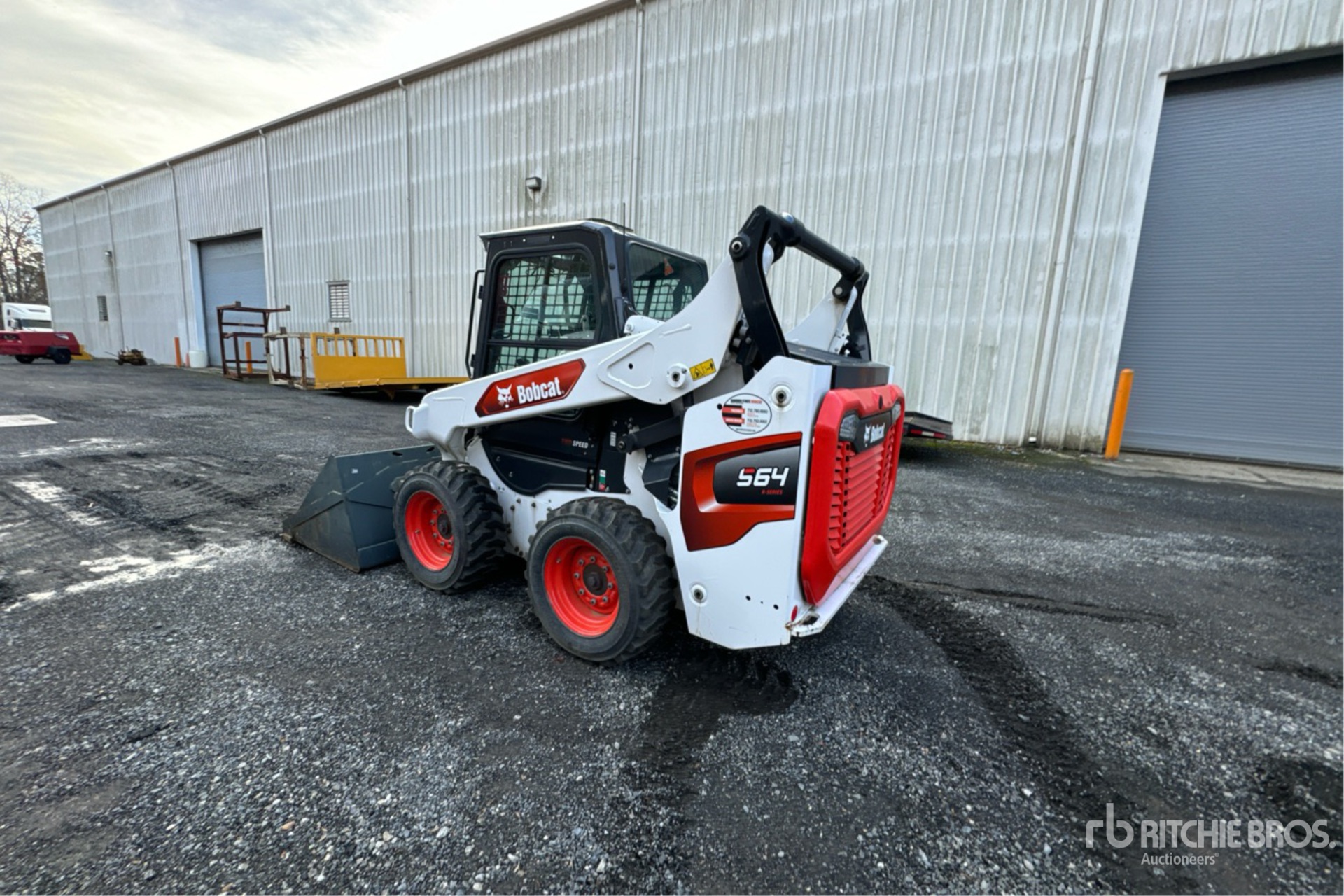 General Appearance with Picture, Left Rear Corner