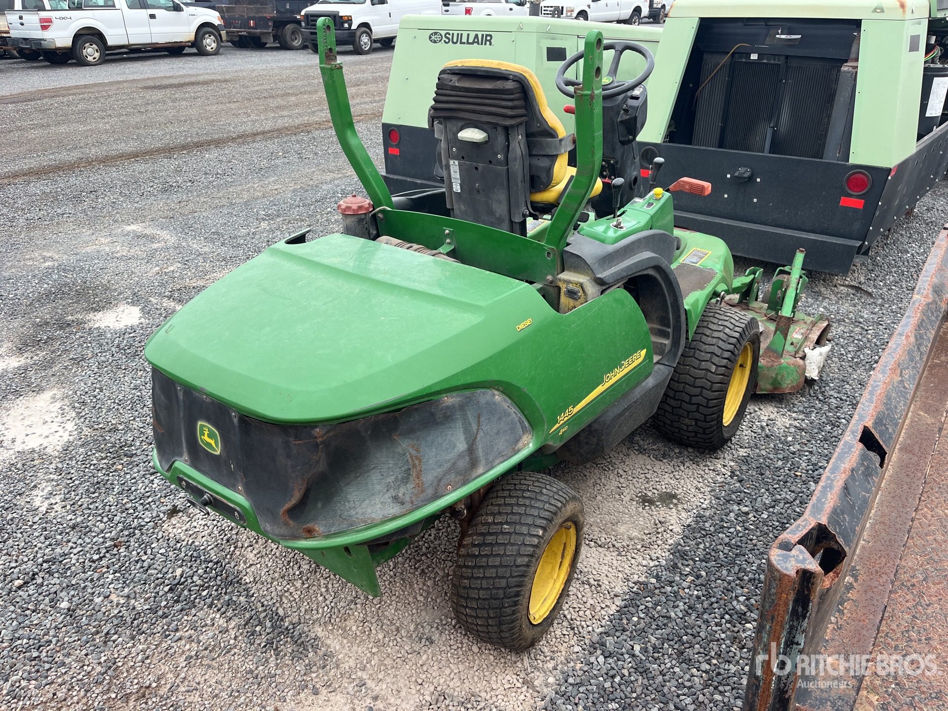 John Deere F1445 RideOn Lawn Mower (Inoperable) Ritchie Bros