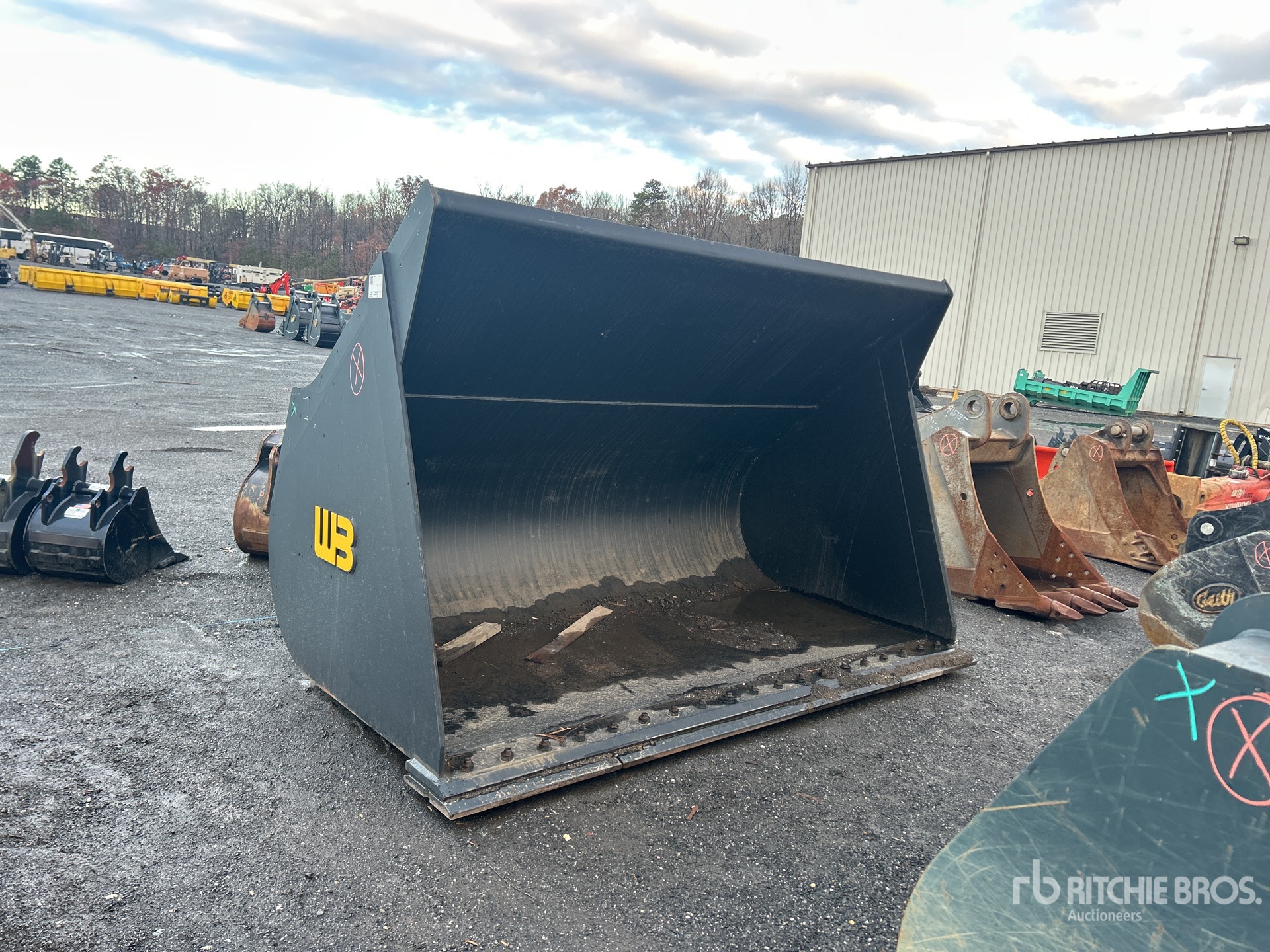 Werk-Brau HL960 Wheel Loader Bucket | Ritchie Bros. Auctioneers