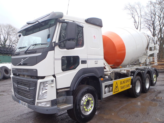 2016 Vovo FM410 8x4 Concrete Mixer Truck 2016 Vovo FM410 8x4 Concrete Mixer Truck