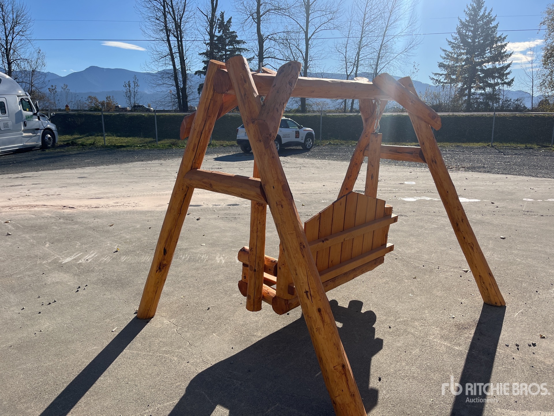 General Appearance with Picture, Left Rear Corner