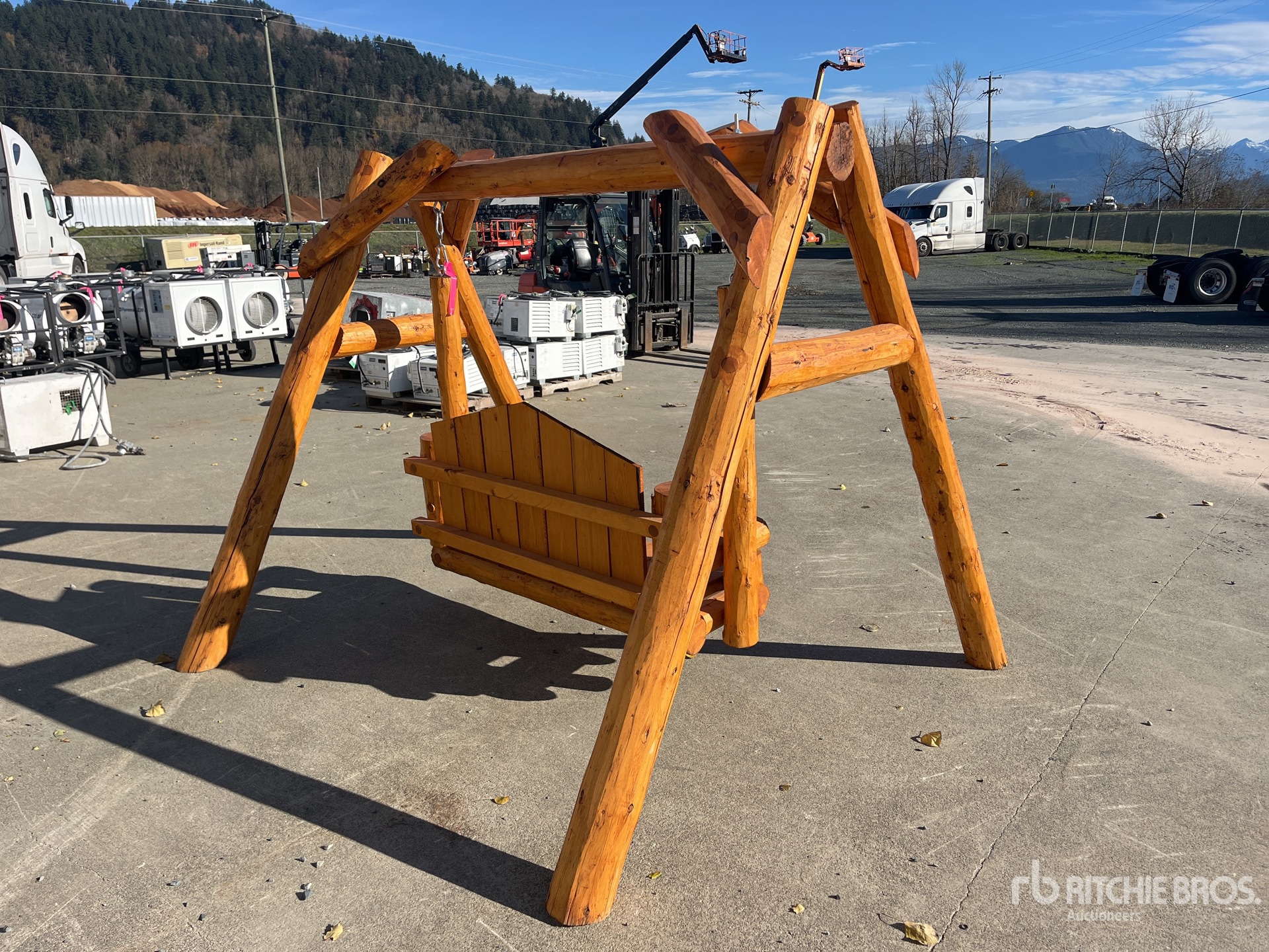 General Appearance with Picture, Right Rear Corner