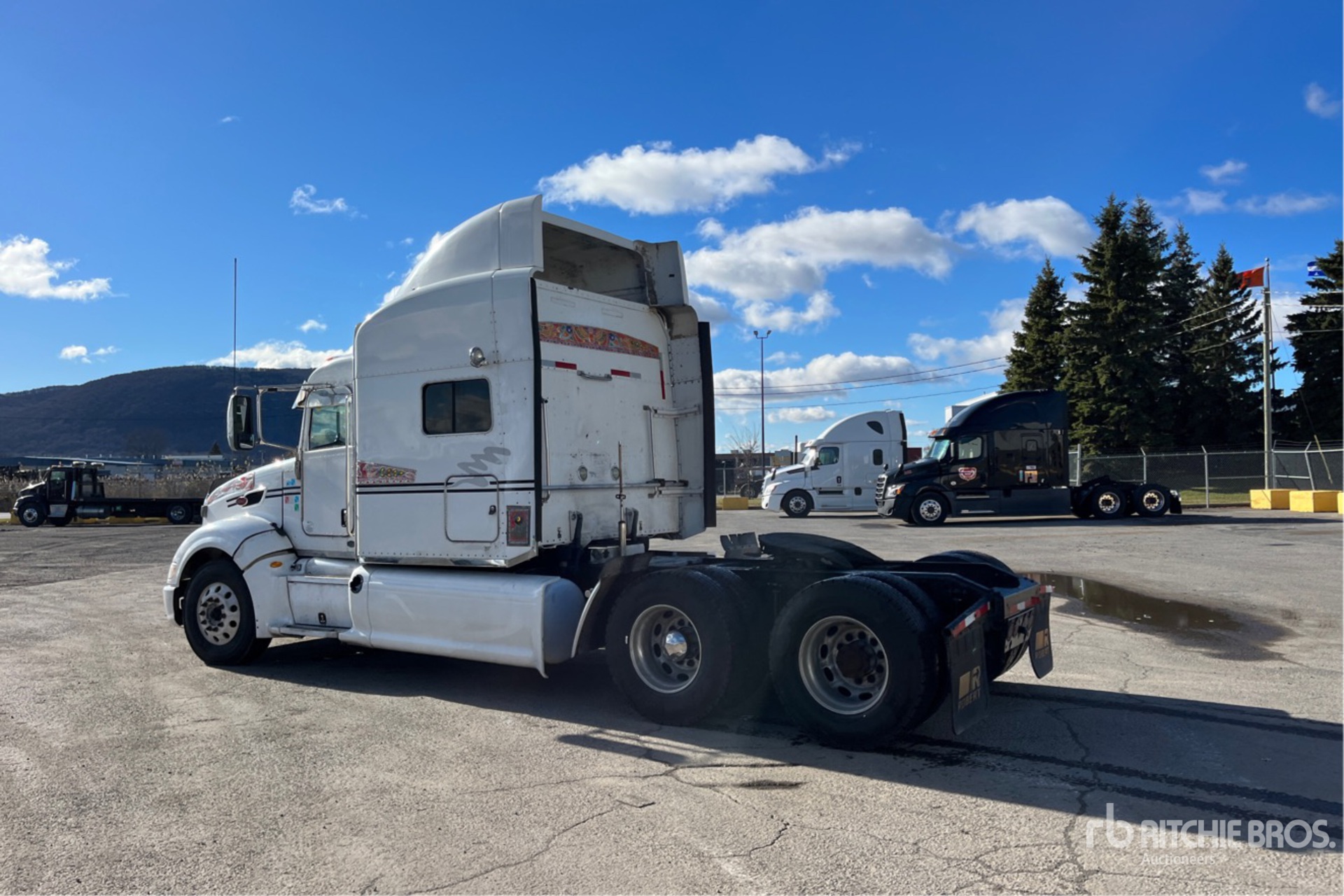 General Appearance with Picture, Left Rear Corner