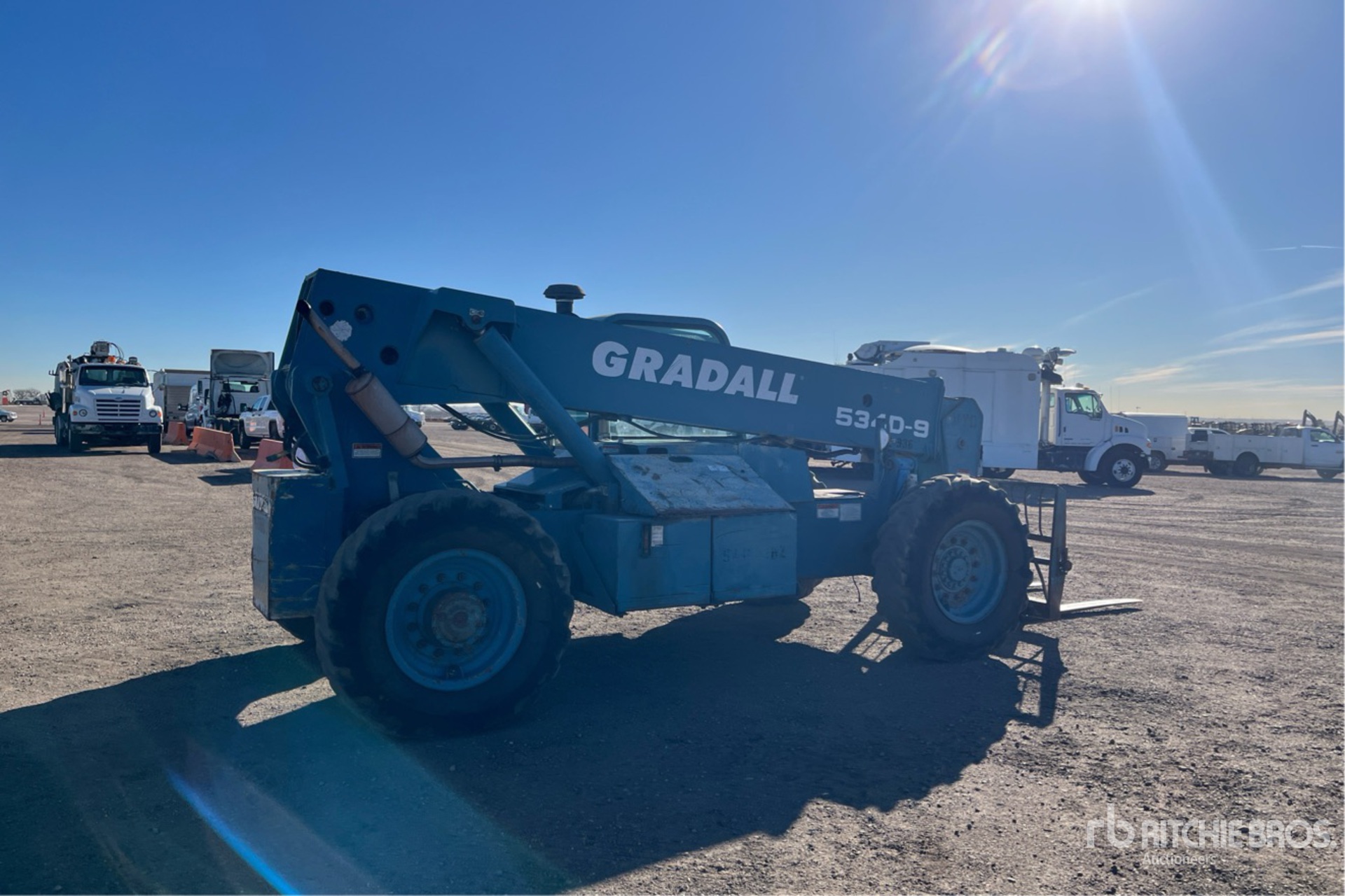 1999 Gradall 534D-9 Telehandler | Ritchie Bros. Auctioneers