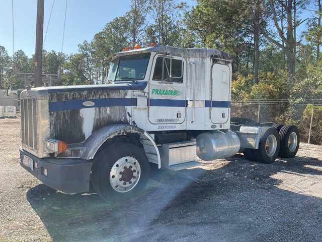 1983 Peterbilt 372 6x4 T/A Sleeper Truck Tractor
