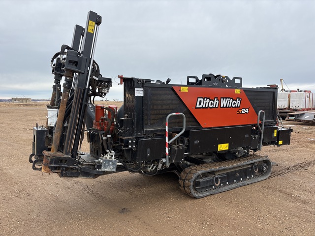 2021 Ditch Witch JT24 Directional Drill w/2022 Felling FT-24 I DS Trailer 2021 Ditch Witch JT24 Directional Drill w/2022 Felling FT-24 I DS Trailer