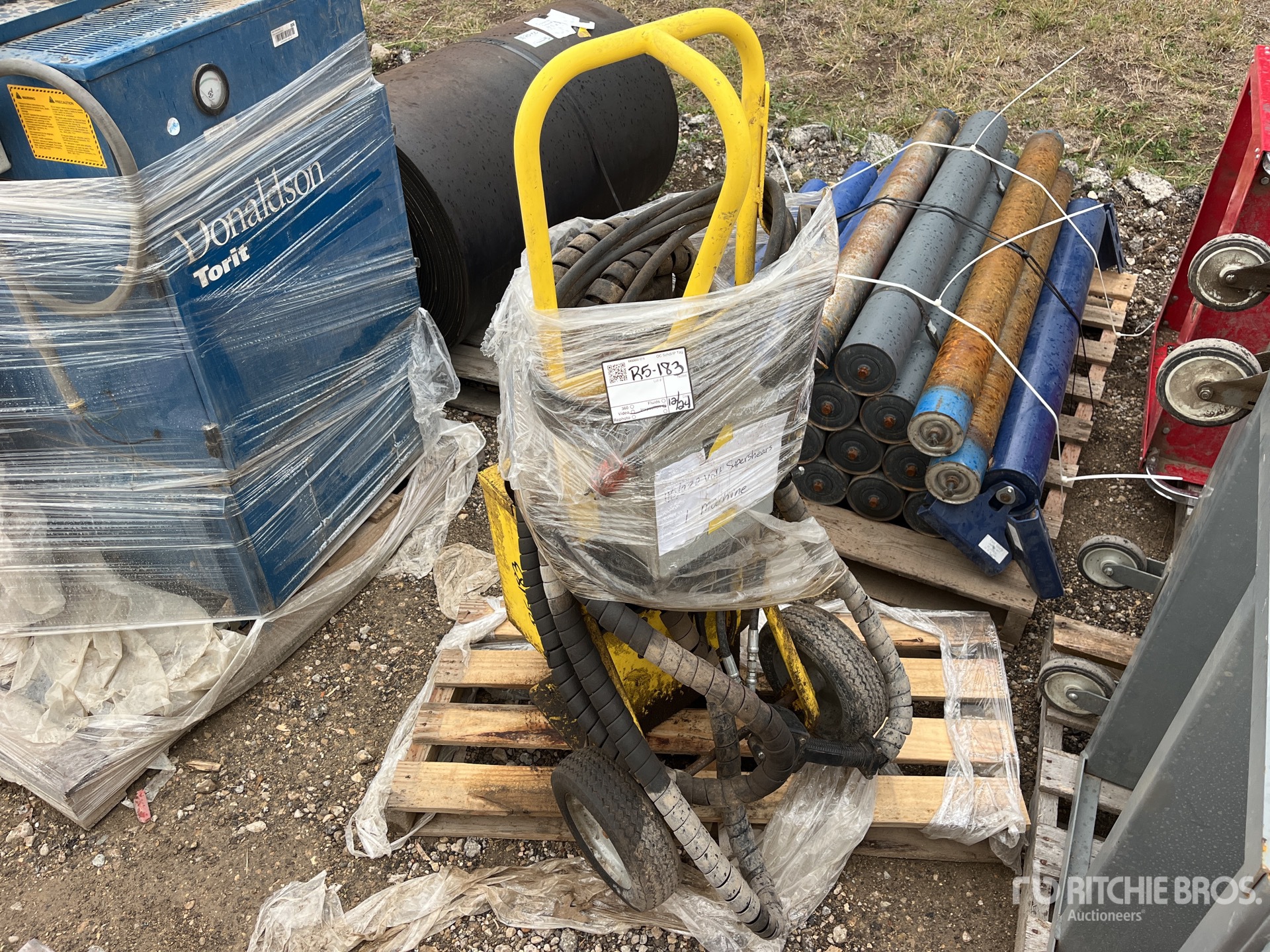 General Appearance with Picture, Left Rear Corner