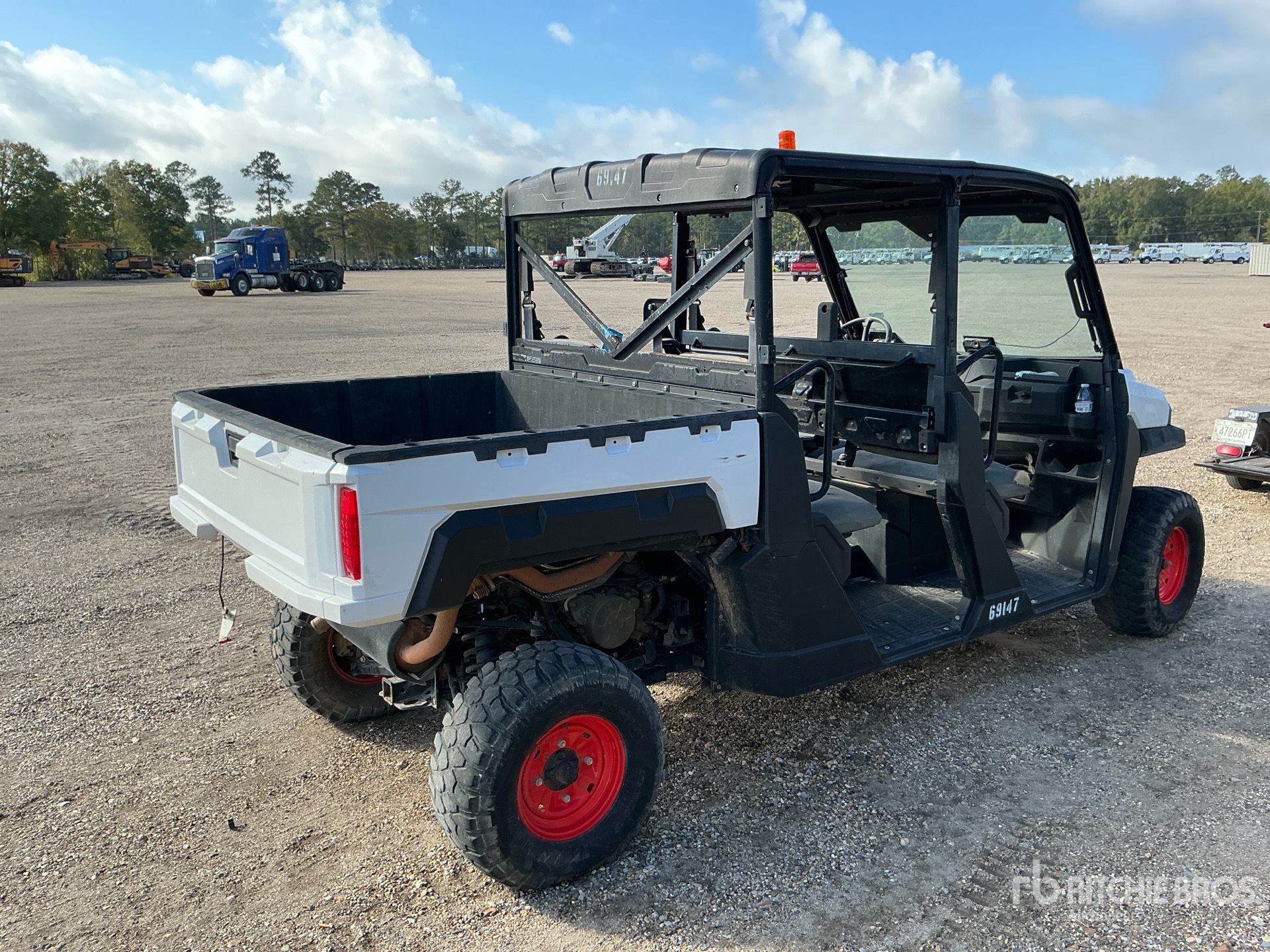 General Appearance with Imagen: esquina trasera derecha