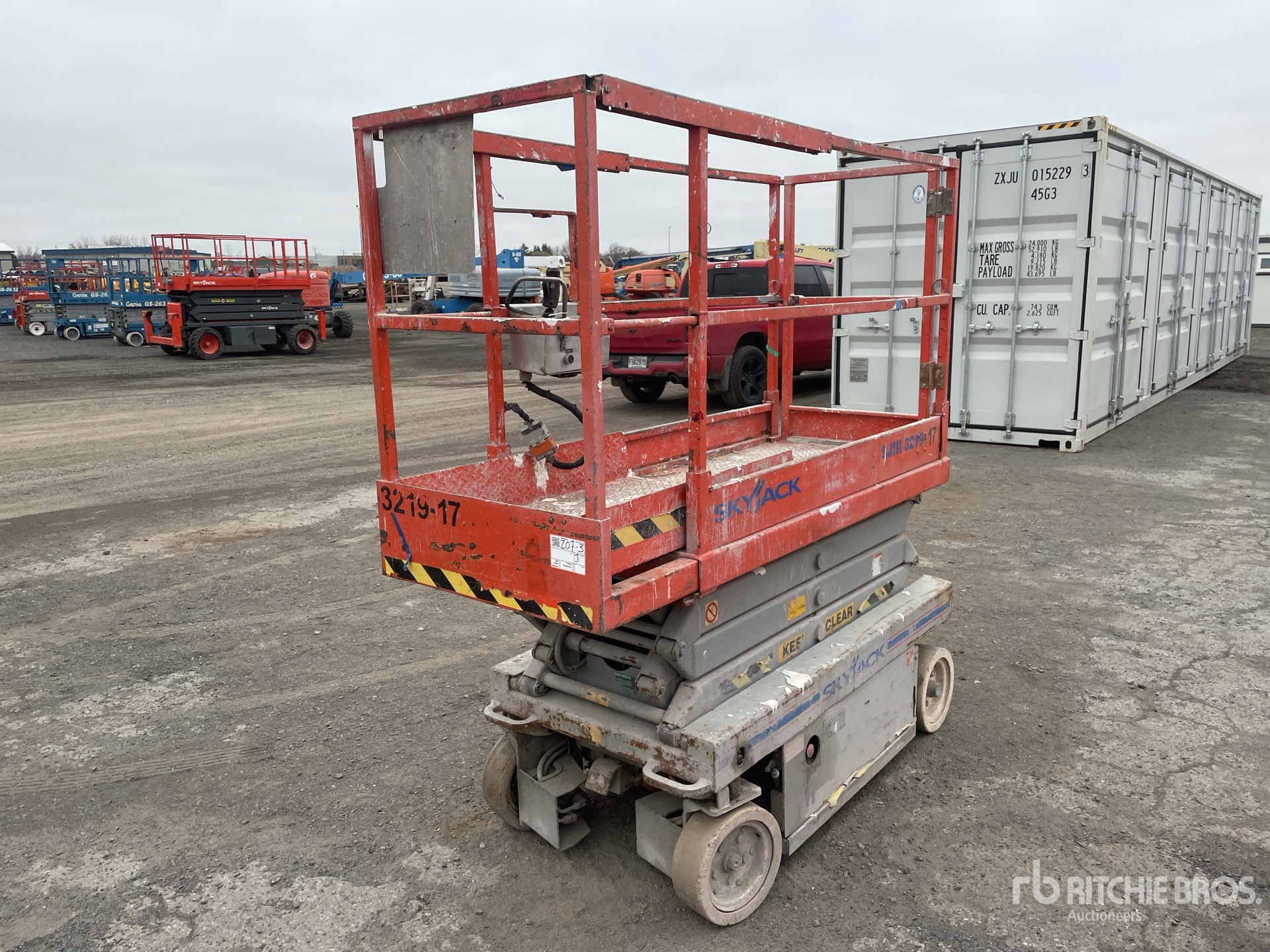 General Appearance with Picture, Left Front Corner