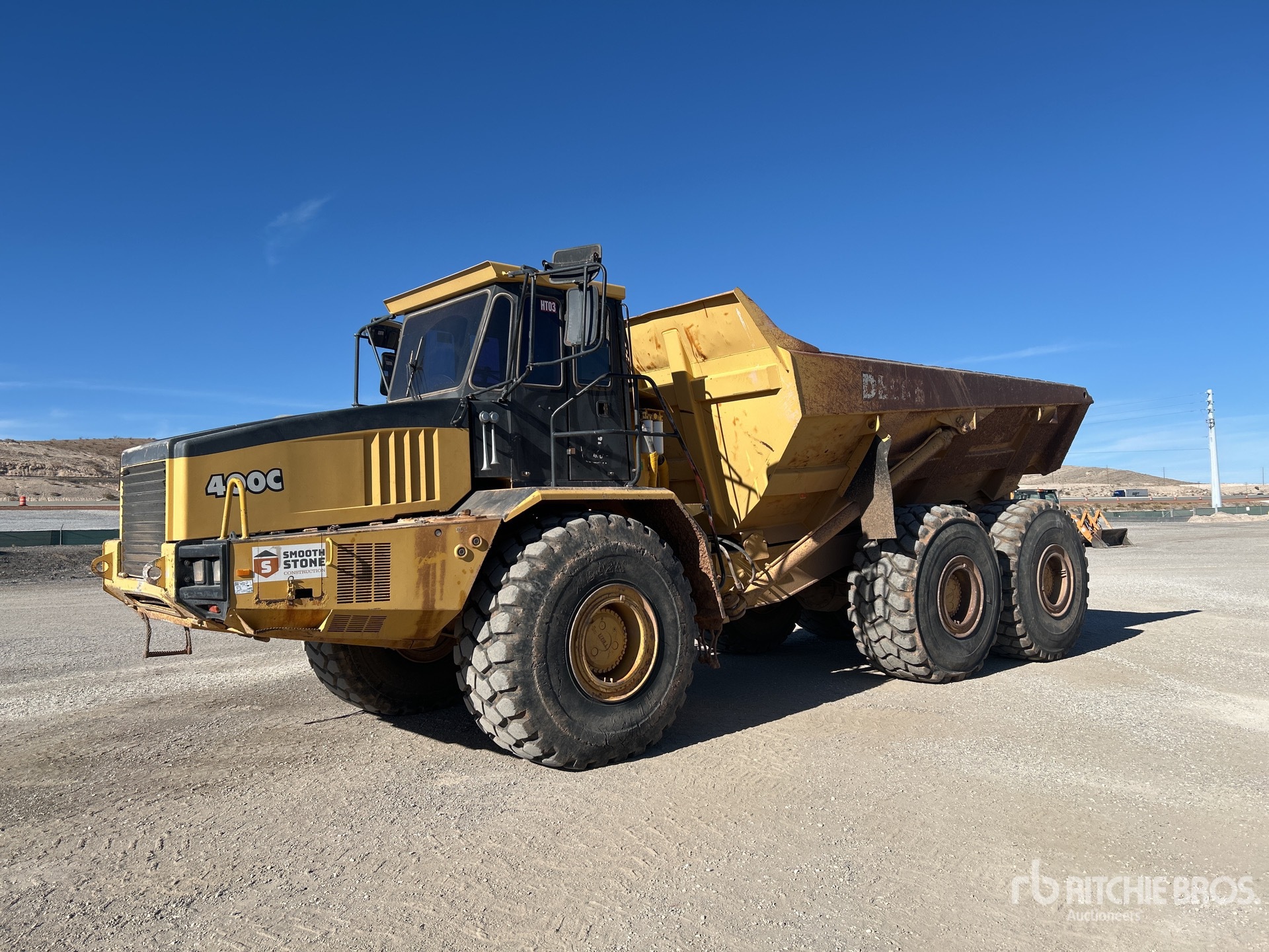 1999 Bell B40C Articulated Dump Truck | Ritchie Bros. Auctioneers