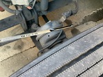 MN310109 - 2021 International LT625: Engine Oil level on Dipstick