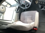 MN310109 - 2021 International LT625: Seats/Armrests