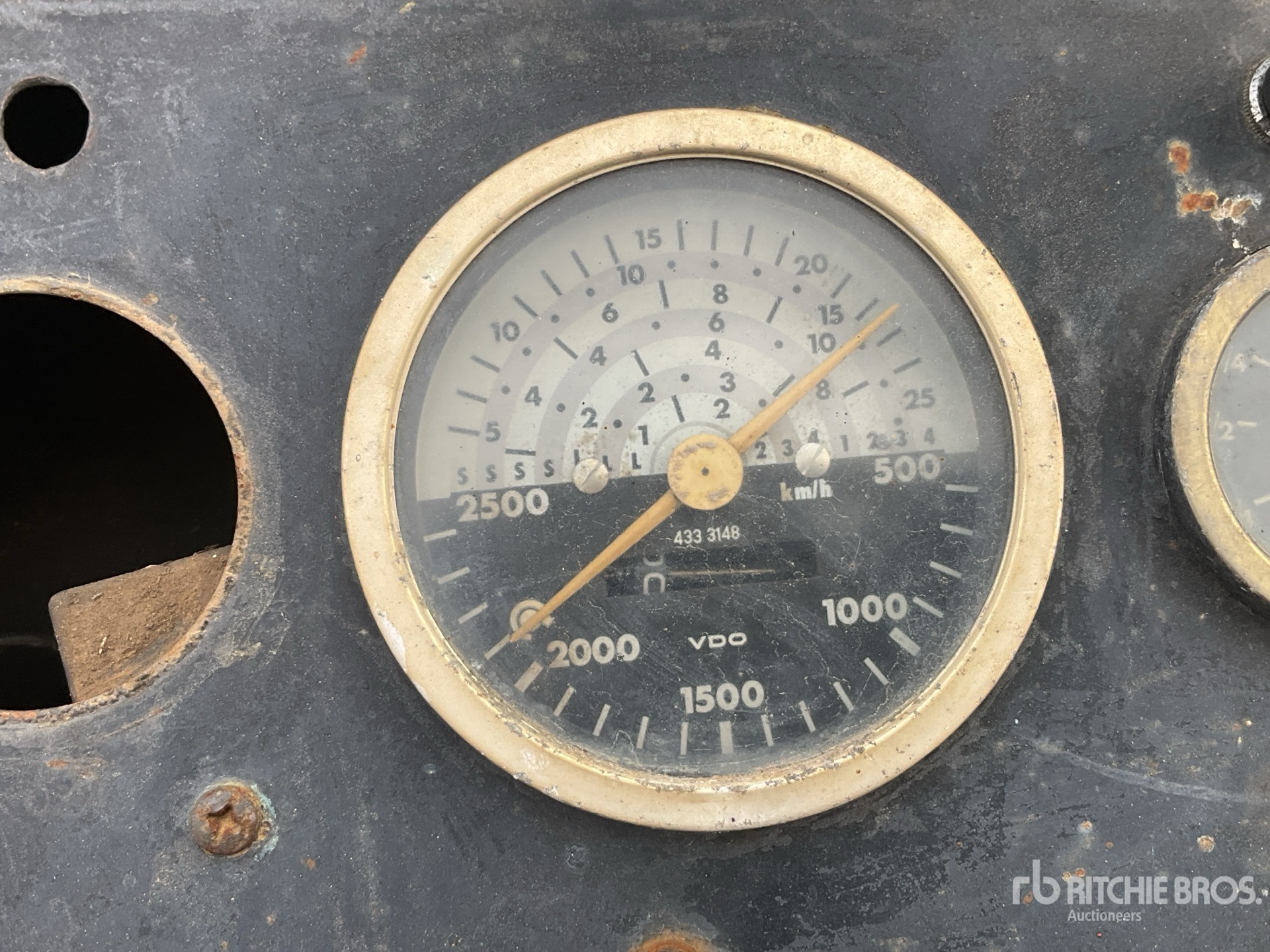 General Appearance with Hour Meter / Odometer