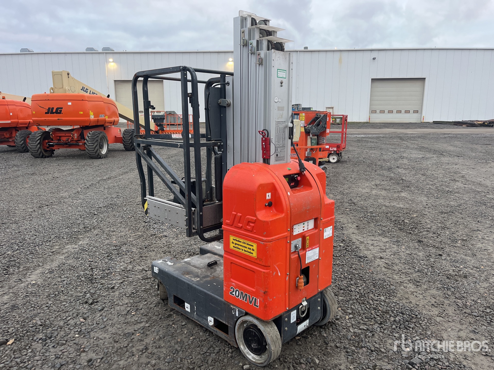 General Appearance with Picture, Right Front Corner