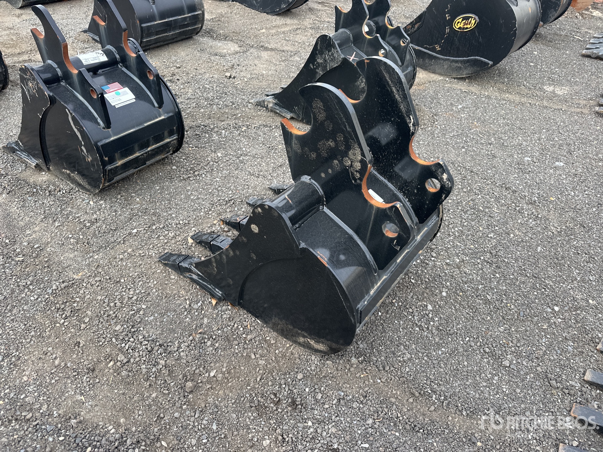 Kubota K7254 24 in Excavator Bucket (Unused) | Ritchie Bros. Auctioneers