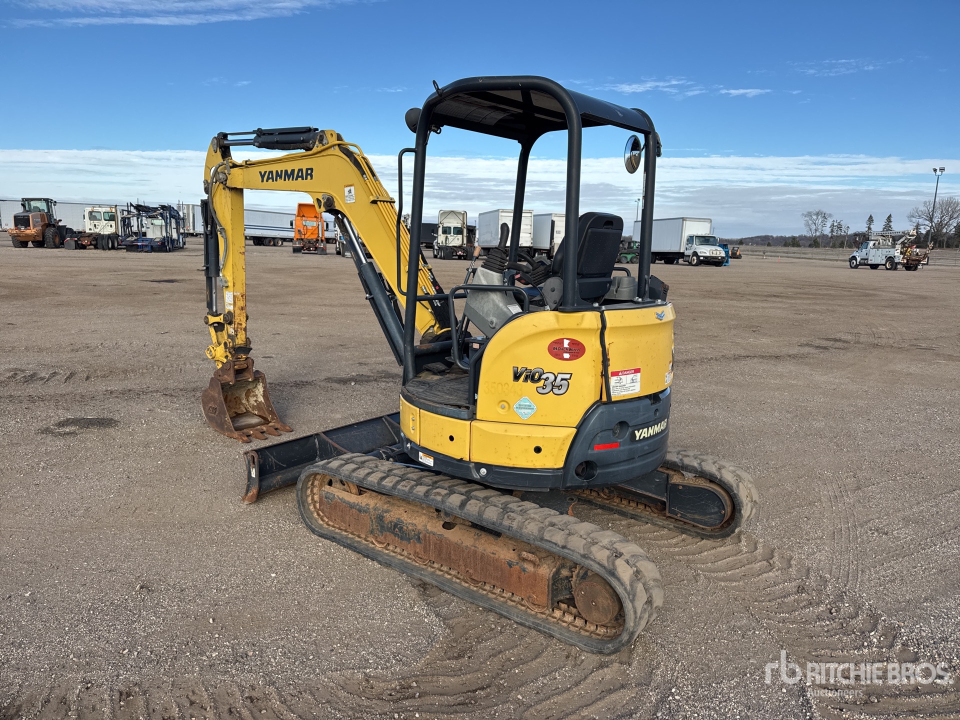 General Appearance with Picture, Left Rear Corner