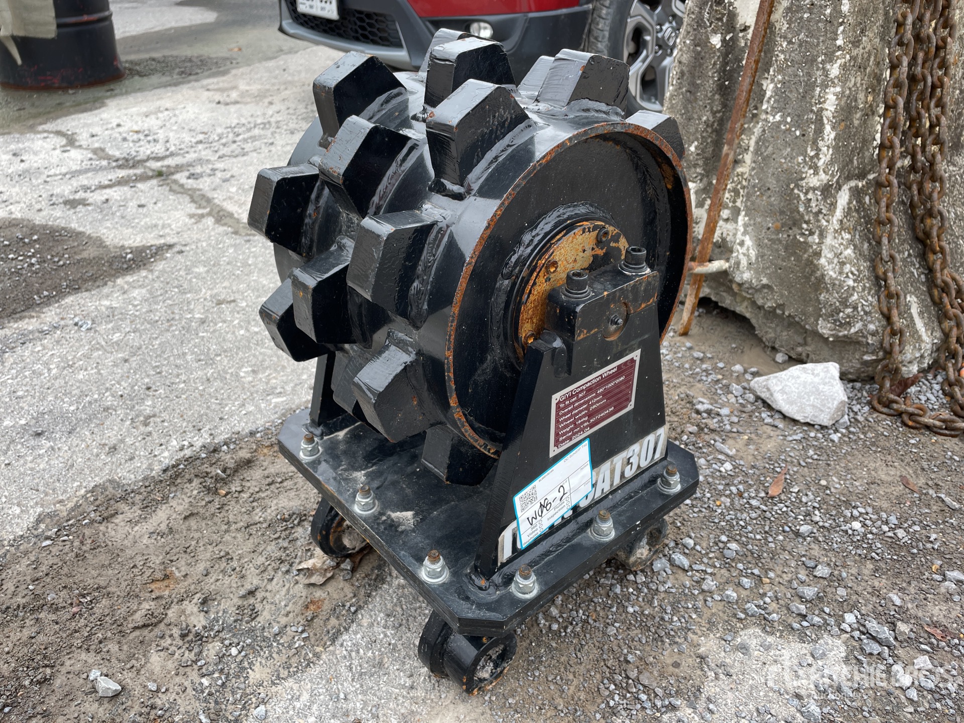 General Appearance with Picture, Left Rear Corner