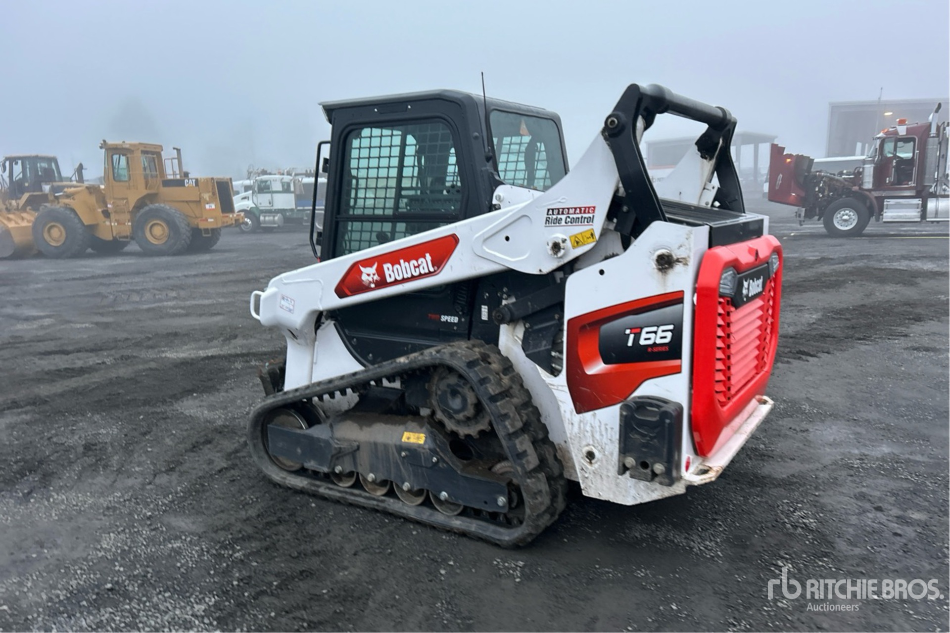 General Appearance with Foto, angolo posteriore sinistro