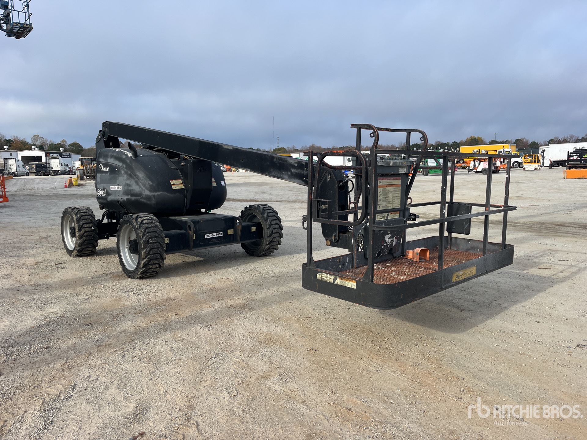 General Appearance with Picture, Right Front Corner