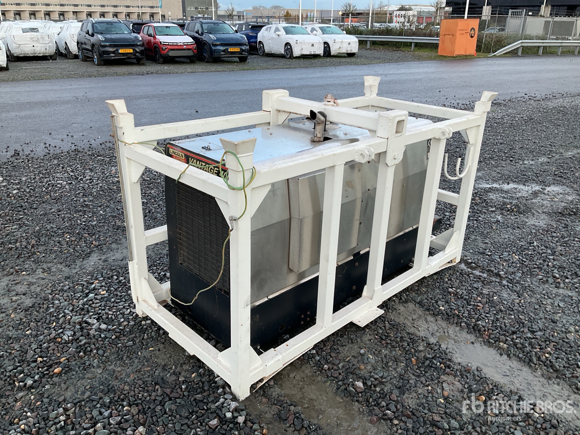 General Appearance with Picture, Right Rear Corner