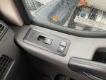 LL607092 - 2020 International LT625: Window Controls