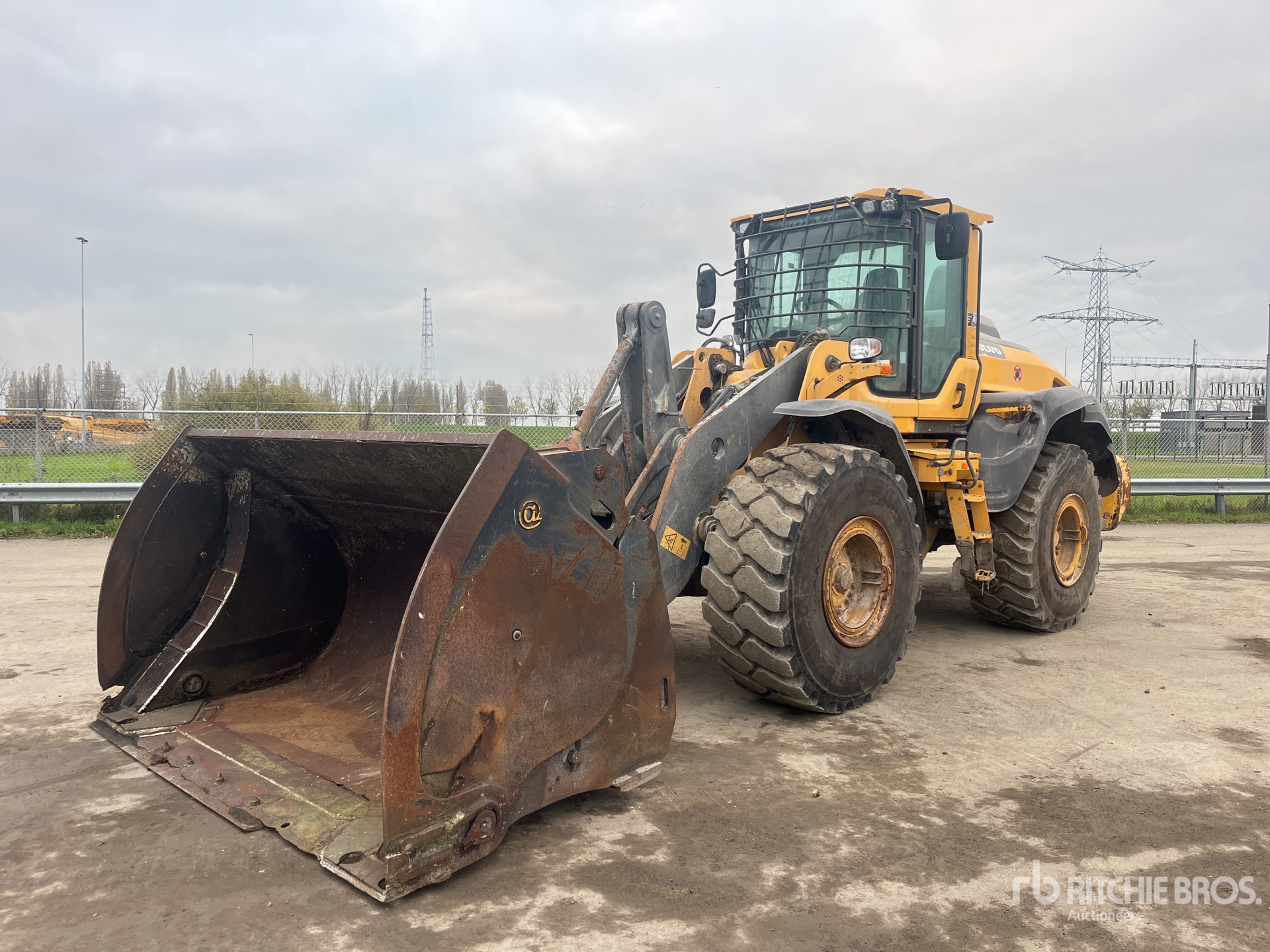 General Appearance with Operation Video