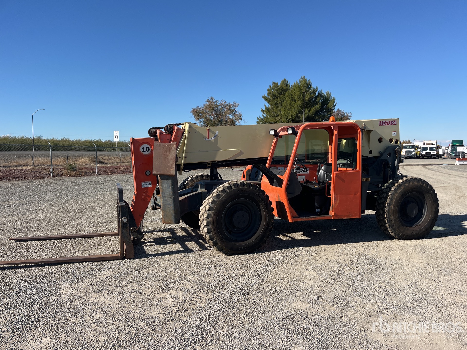 General Appearance with Picture, Left Front Corner