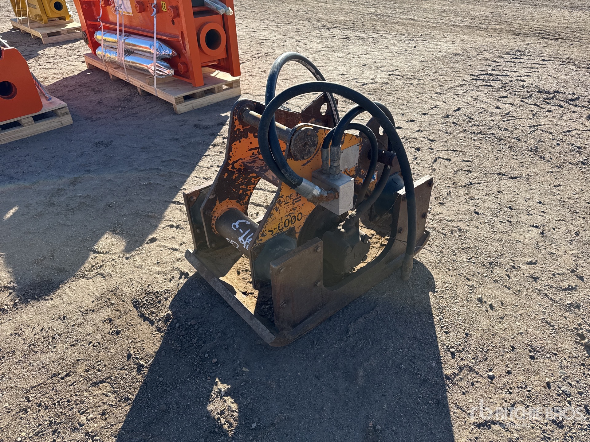 Aspect général with Image, coin arrière droit