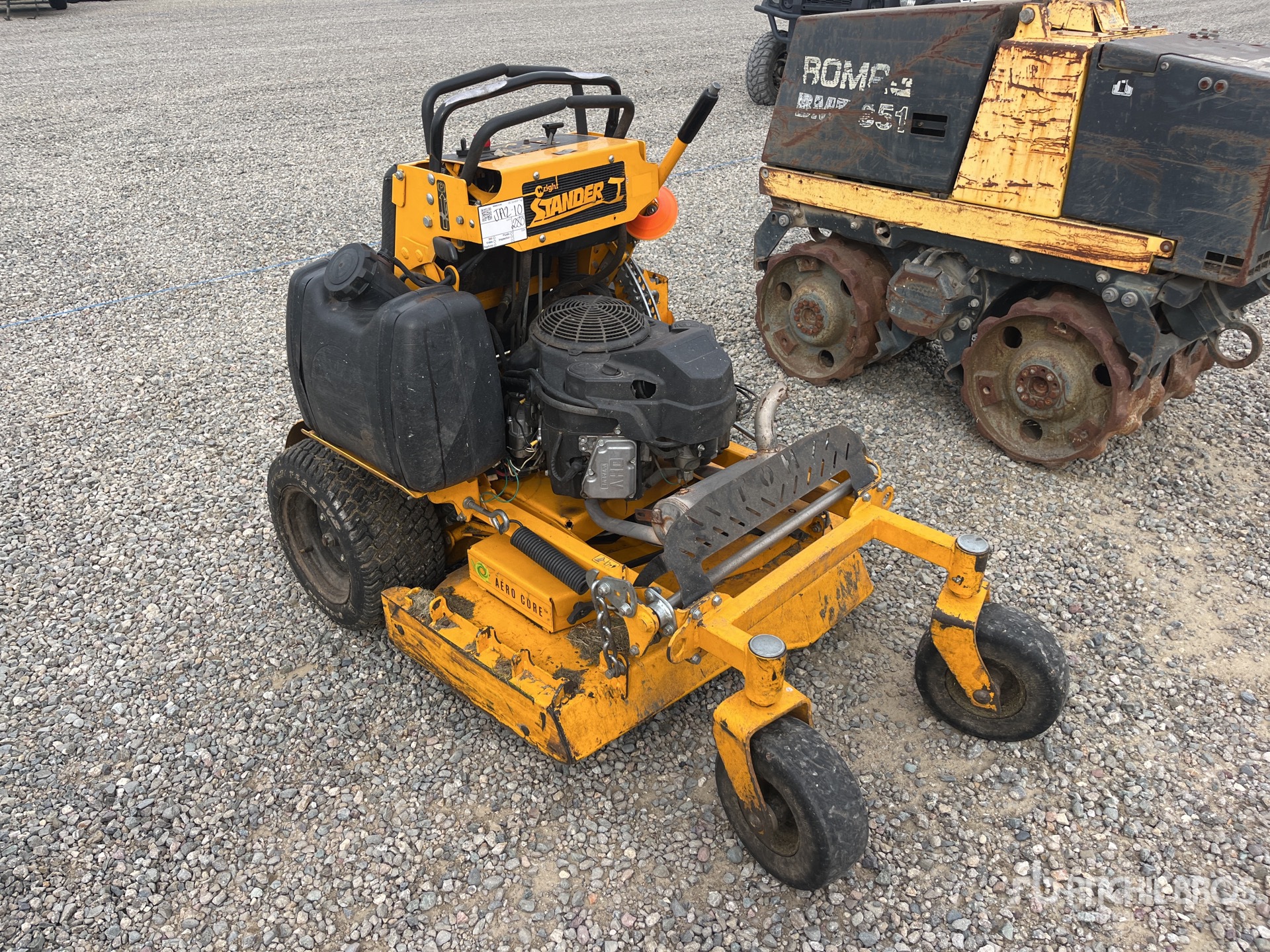 General Appearance with Picture, Right Front Corner