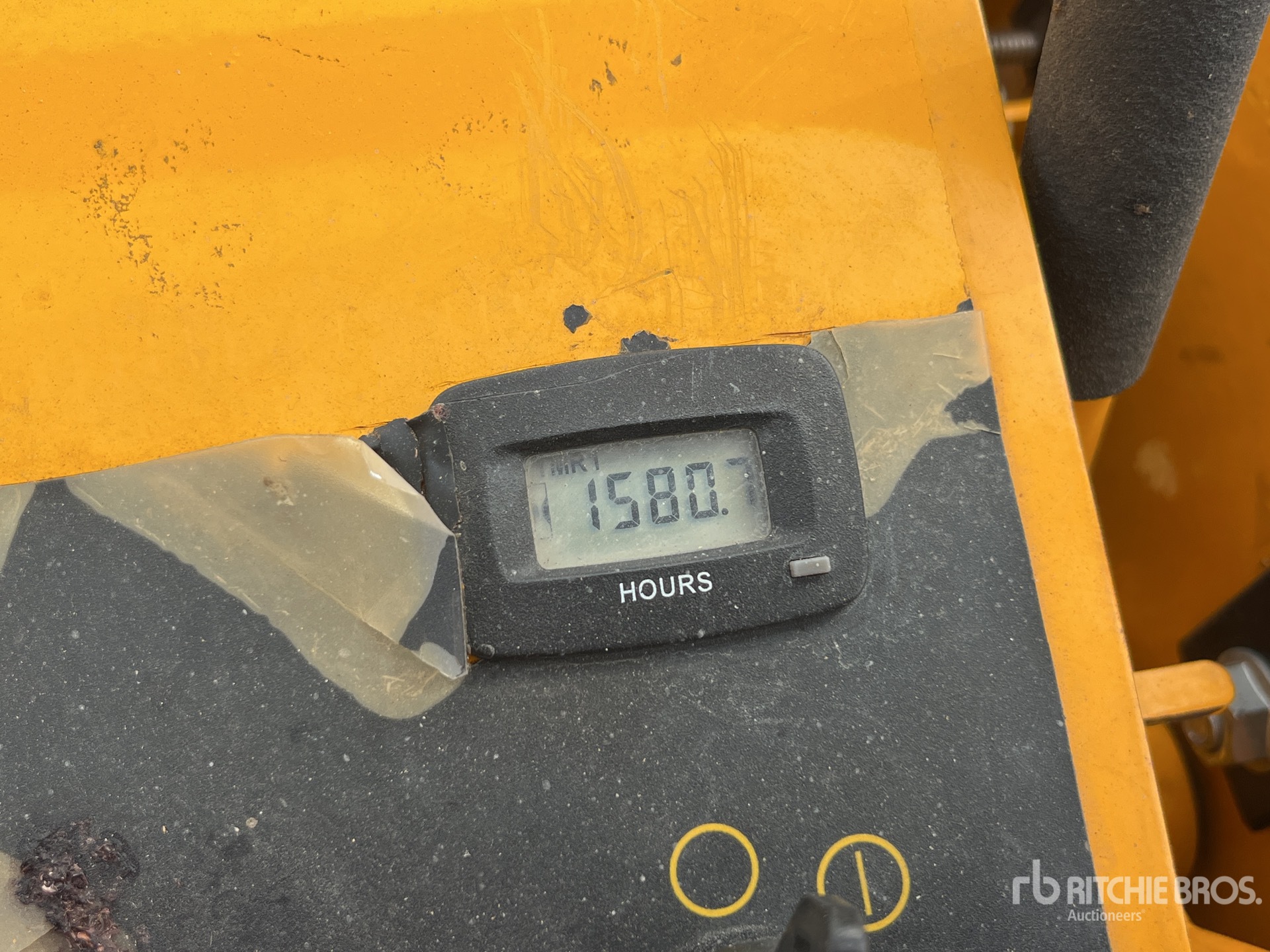 General Appearance with Hour Meter / Odometer