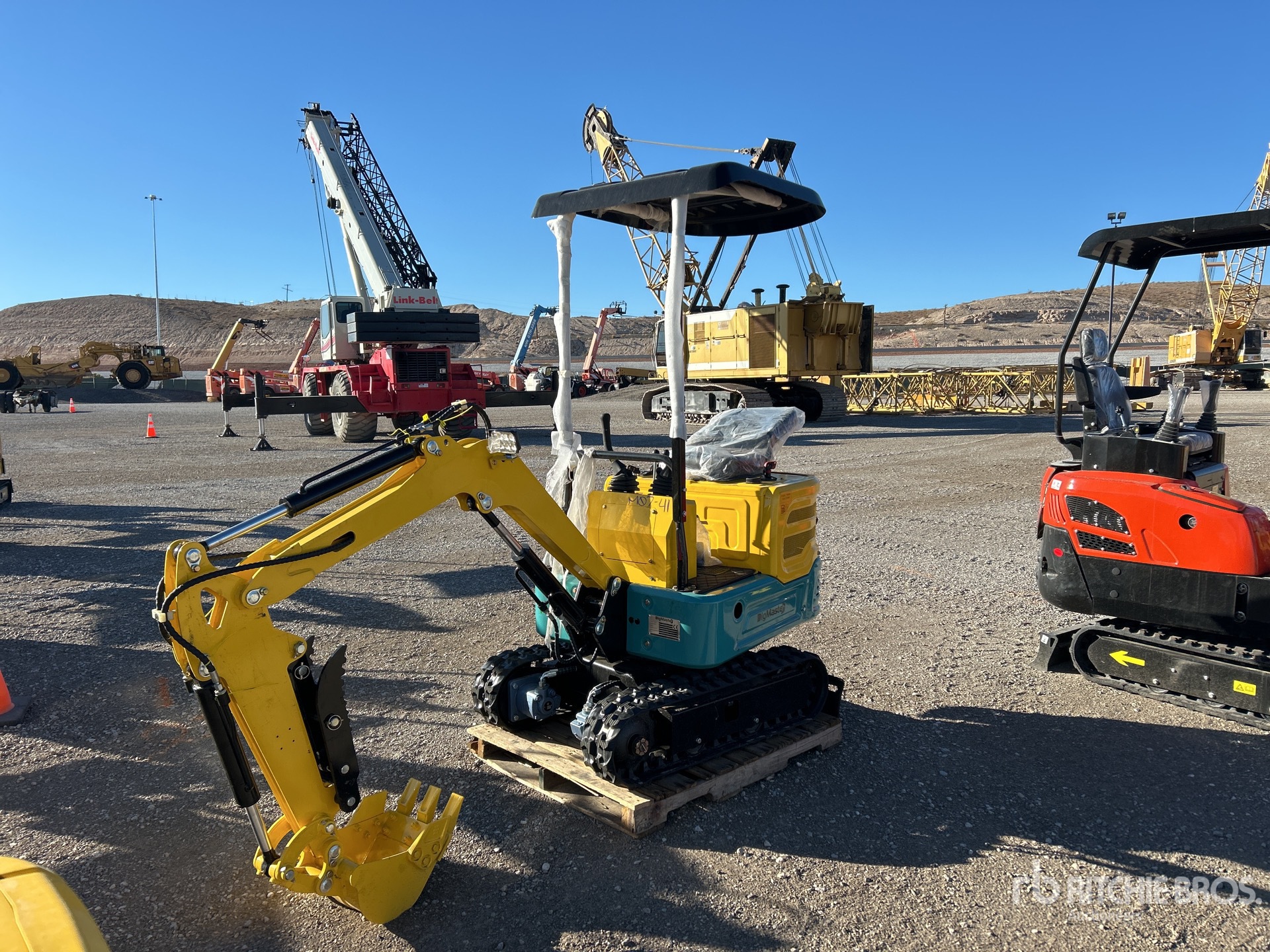 General Appearance with Picture, Left Front Corner