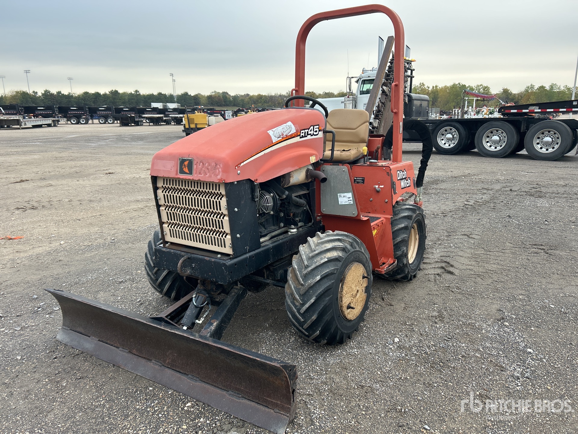 General Appearance with Picture, Left Front Corner