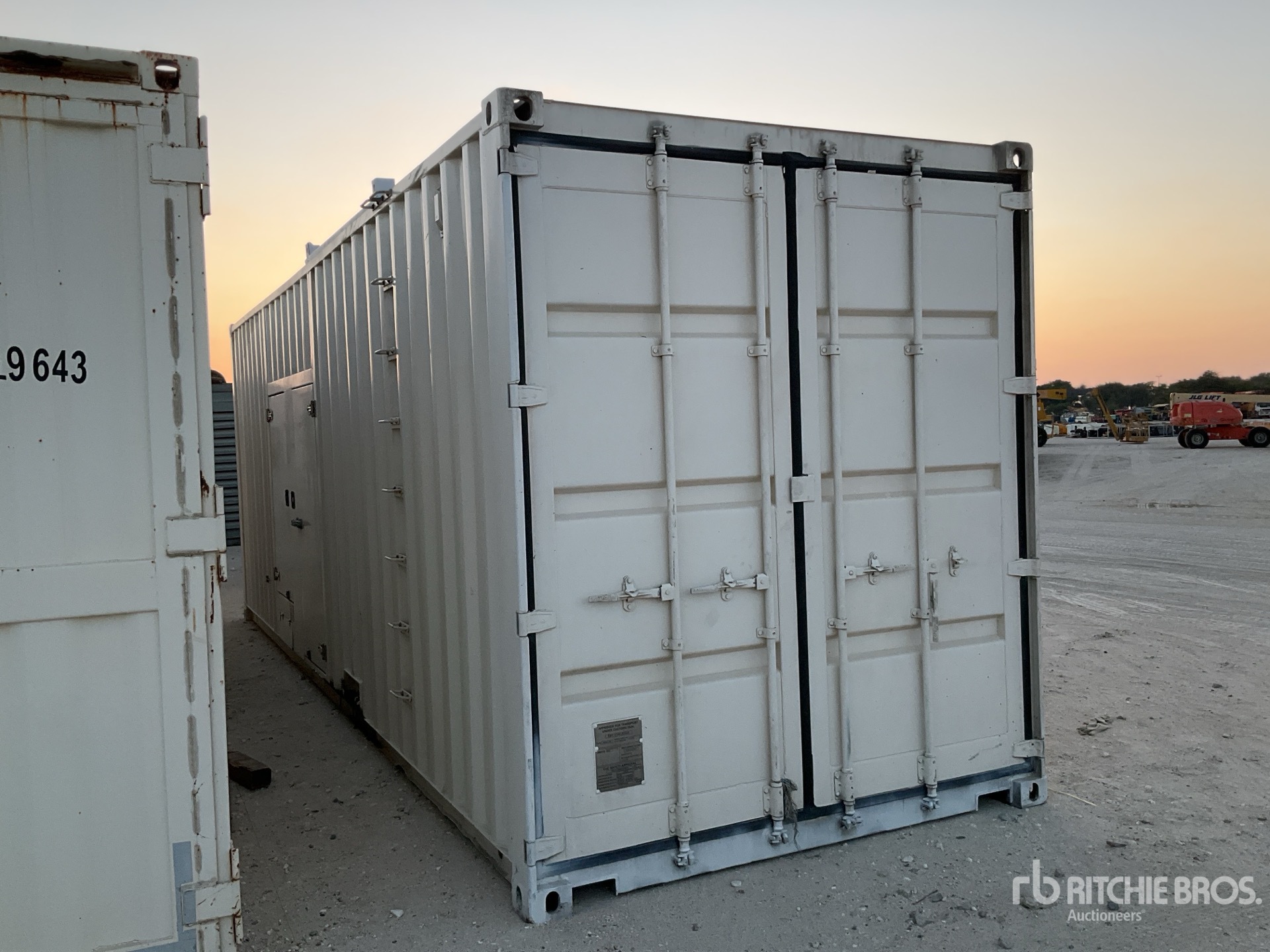 General Appearance with Picture, Right Rear Corner