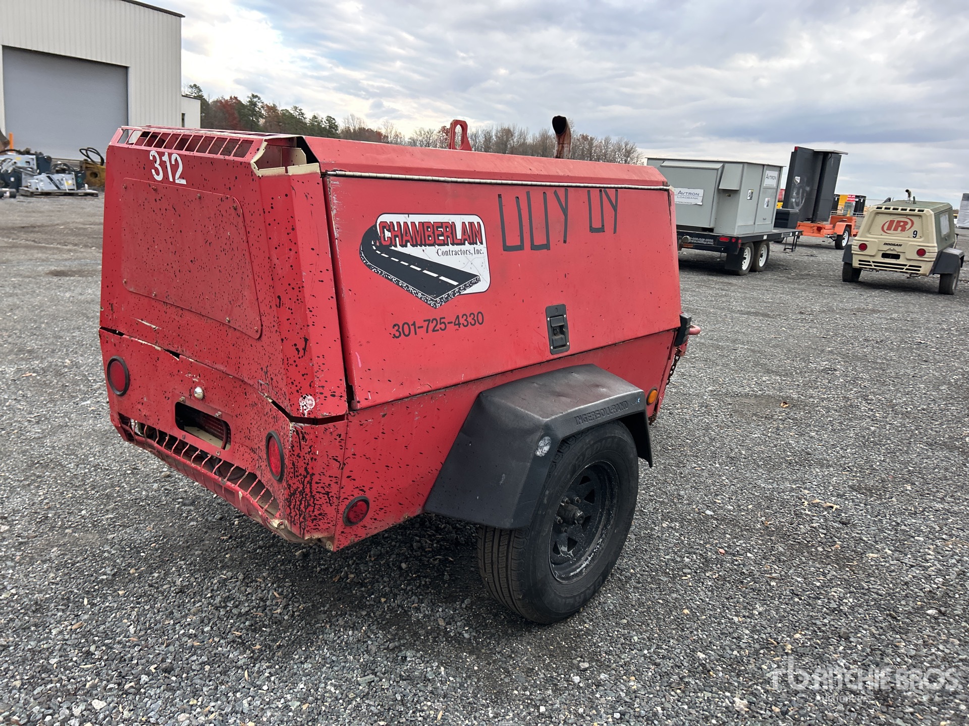 General Appearance with Picture, Right Rear Corner