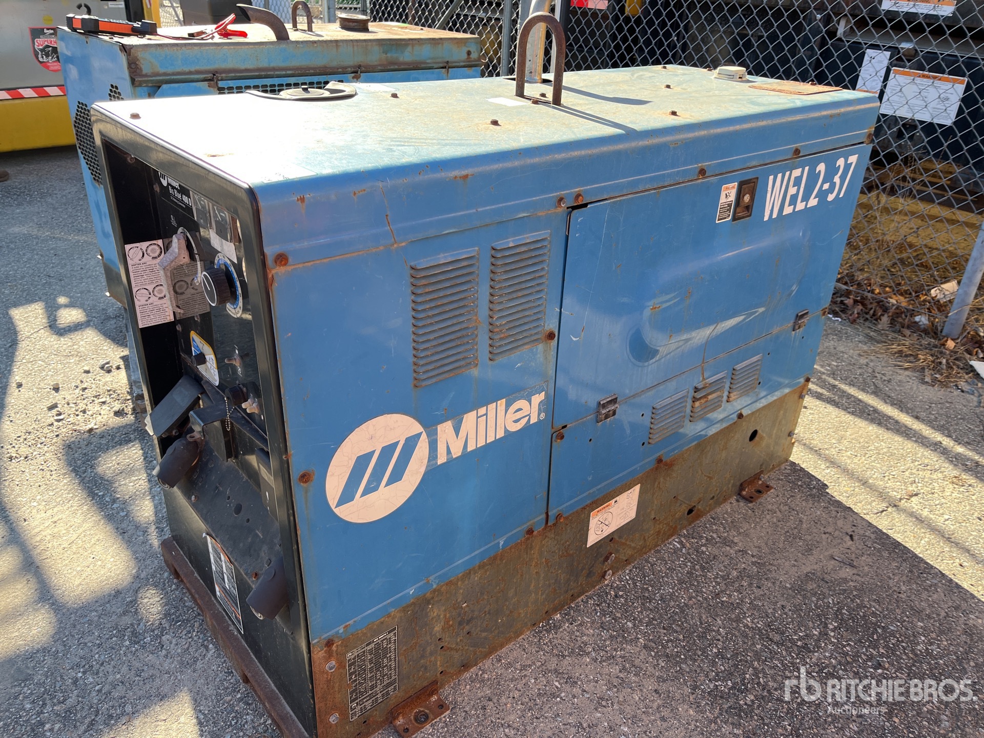 General Appearance with Featured Photo